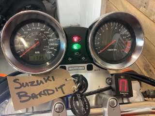 /photos/12612/9096bb6d-6339-4724-97e7-21d27c853360_i320x240.jpg